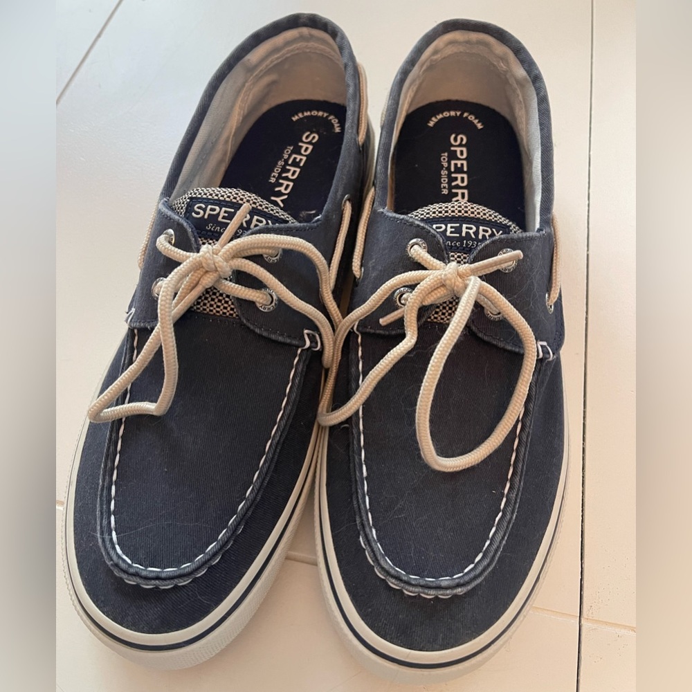 Navy canvas Sperry